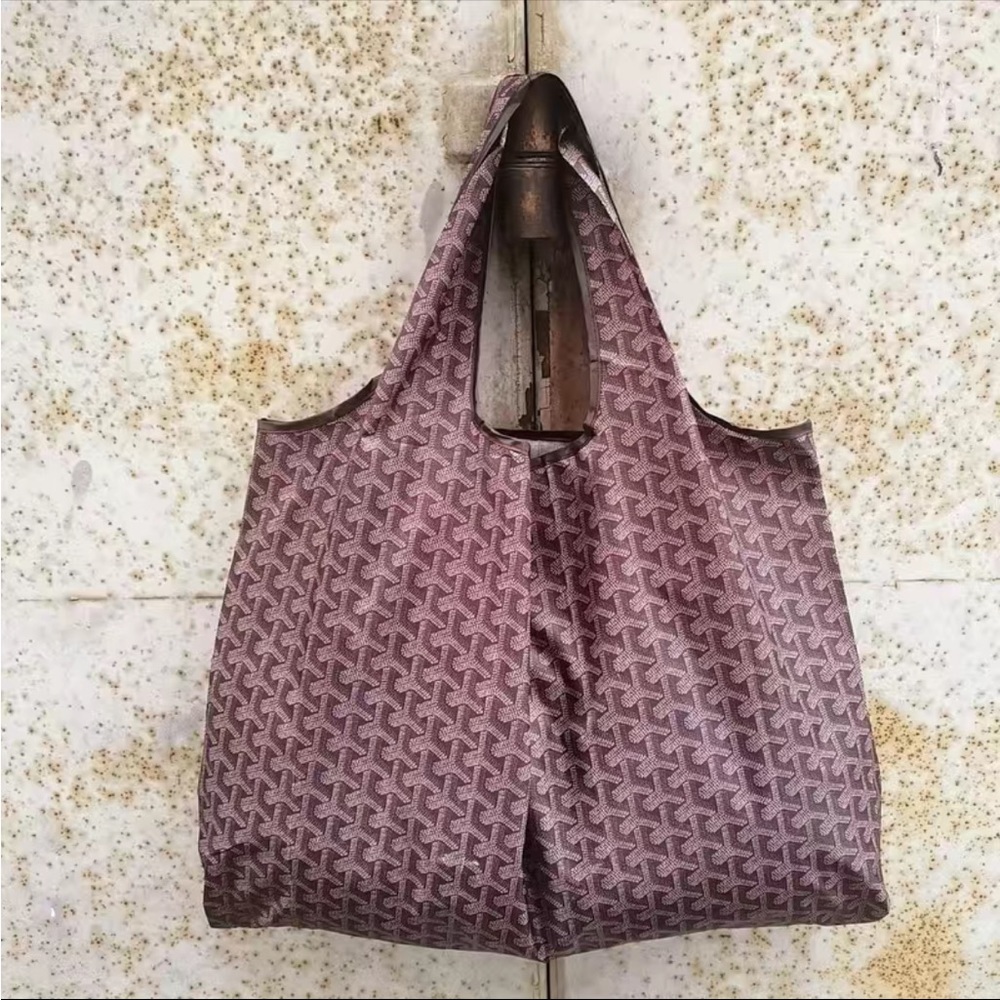 Light weight polyester Diaper / shopping / tote bag  . Price for one